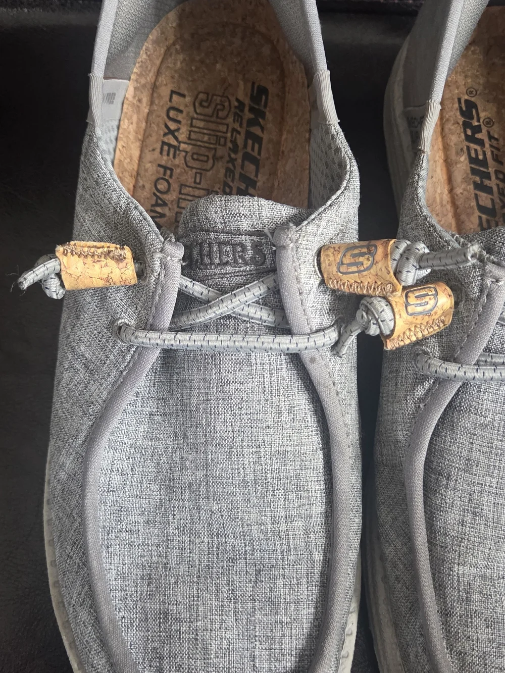 Skechers Men’s Grey Fabric Slip-On Loafers with Cork Accents Size 7 Shoes